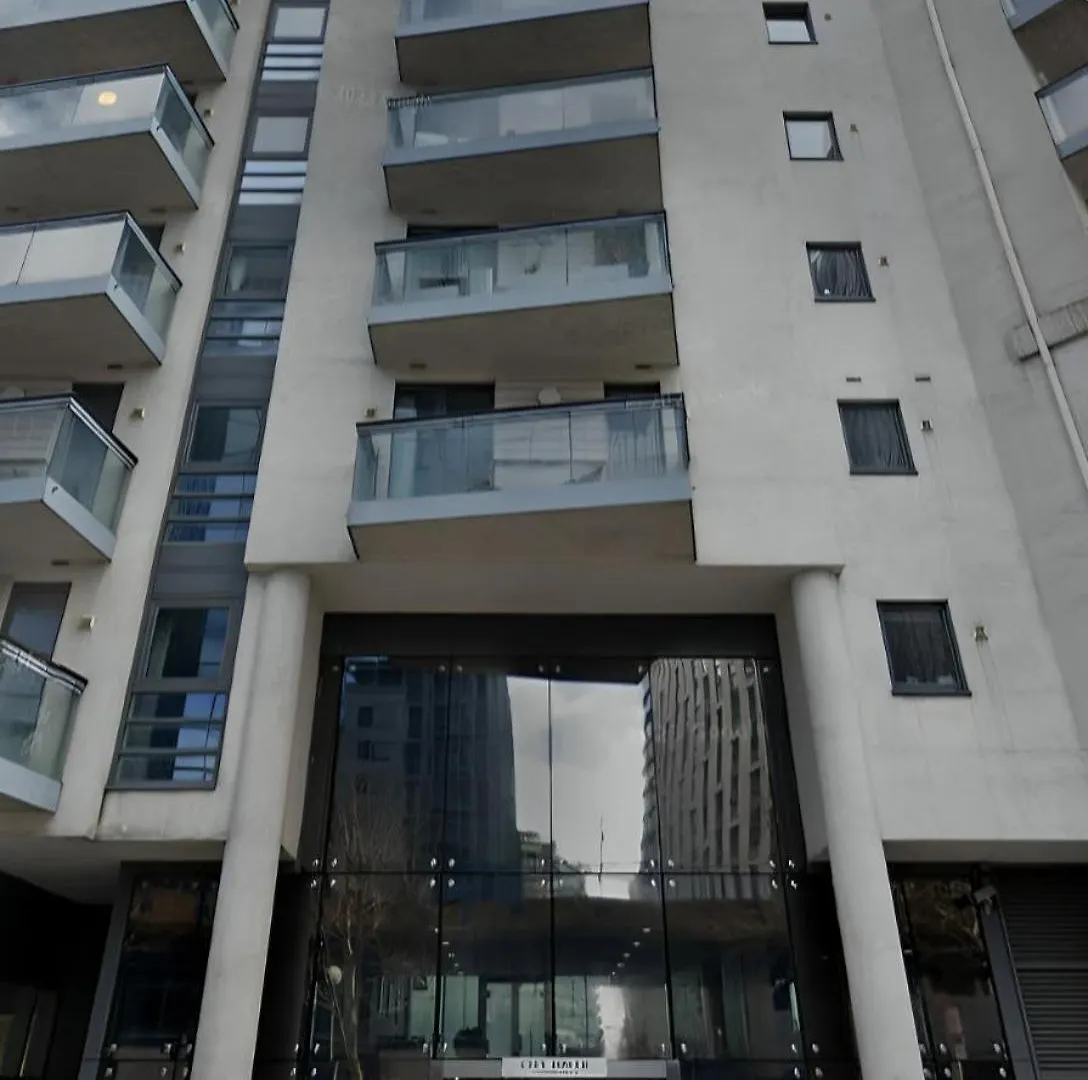 Royal Crossharbour Apartment London