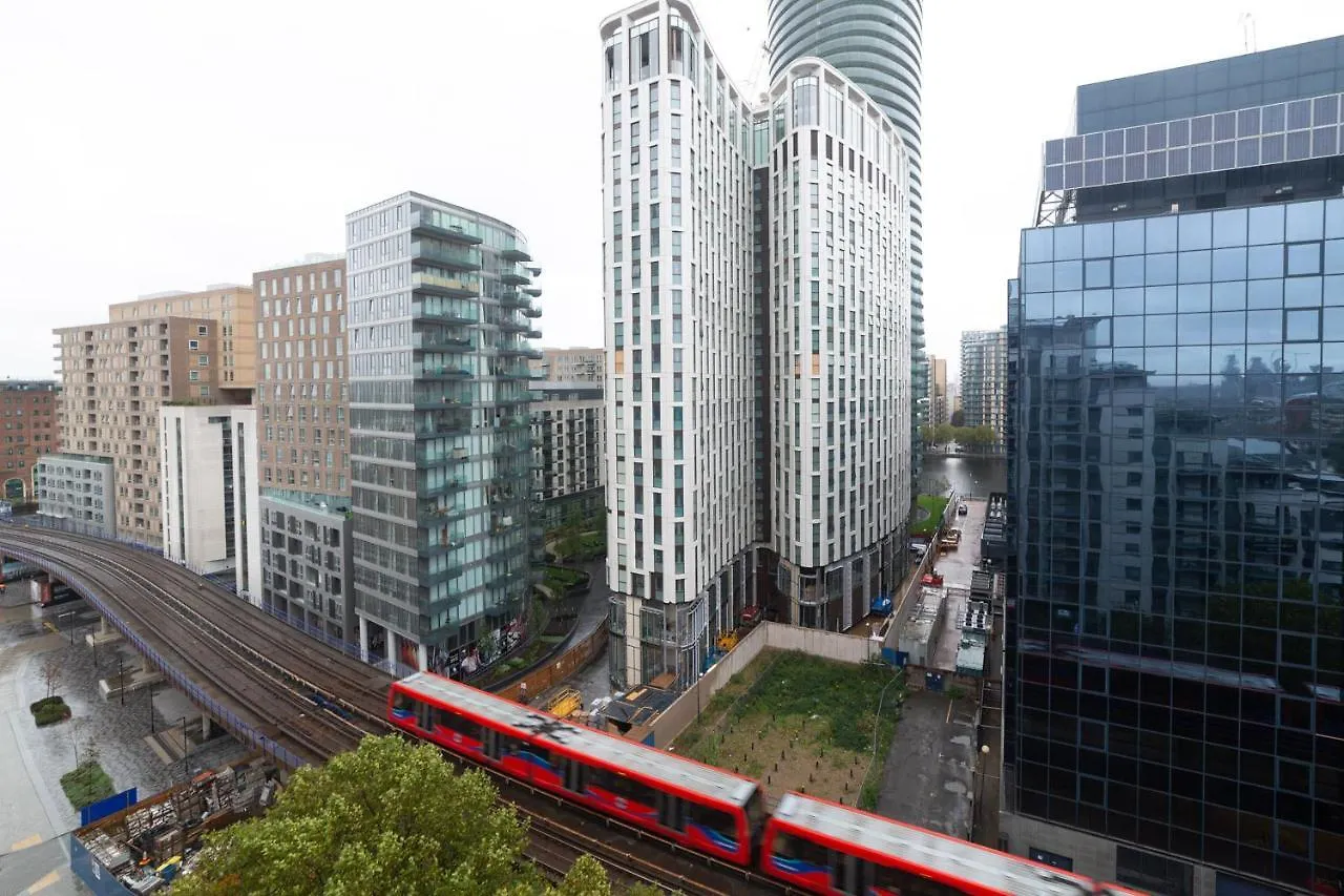Royal Crossharbour Apartment London