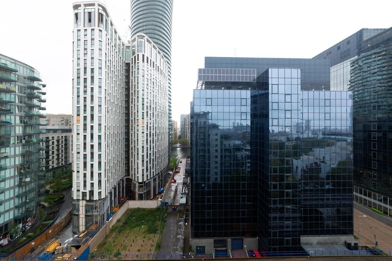Royal Crossharbour Apartment London