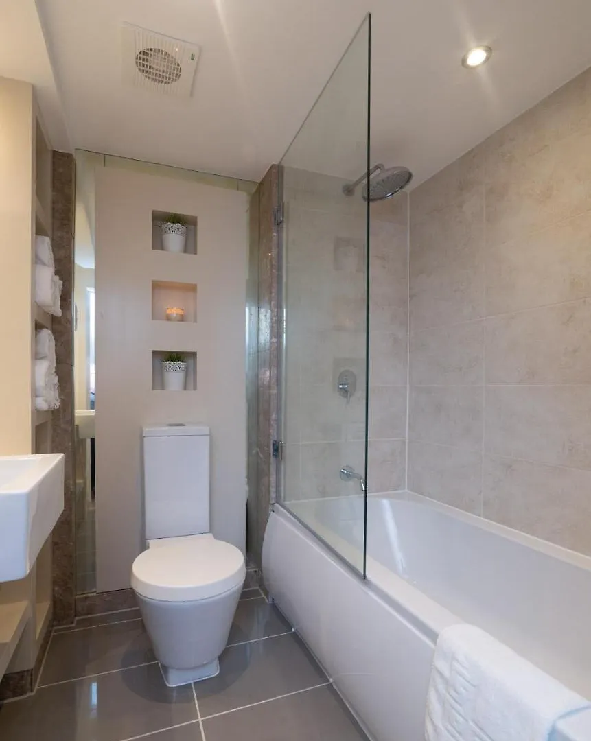 Royal Crossharbour Apartment London